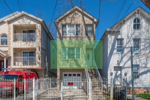 1049 Lafayette St 1 Elizabeth City NJ 07201