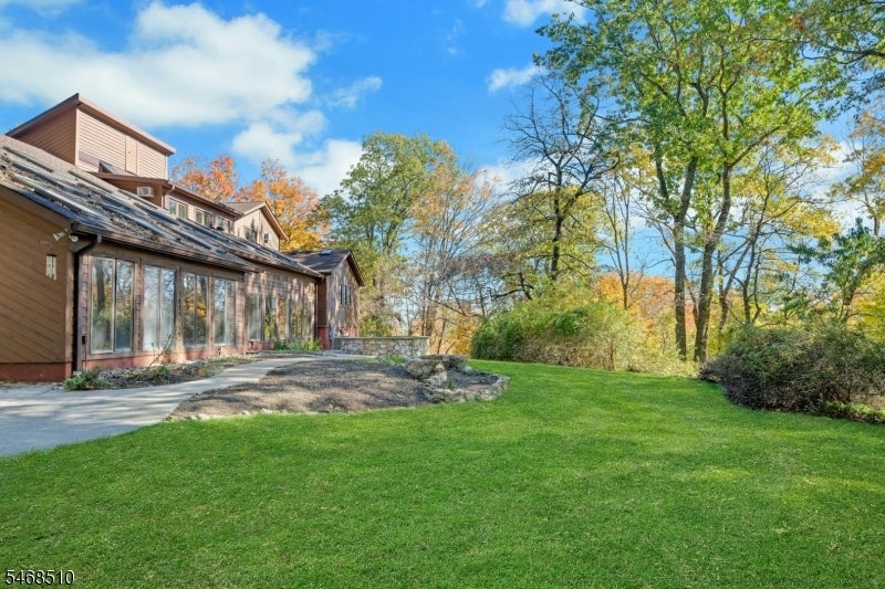 34 Lord William Penn Dr