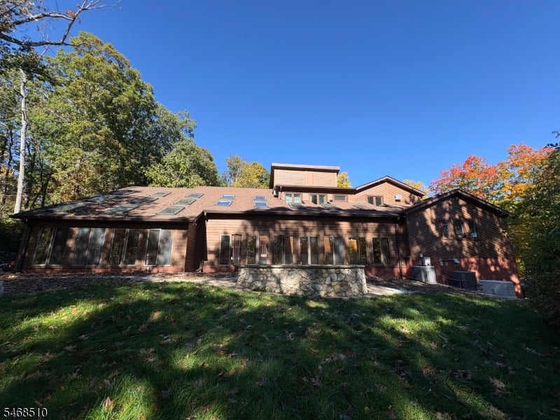 34 Lord William Penn Dr