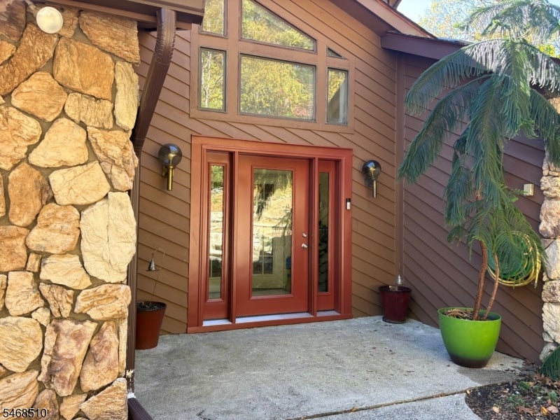34 Lord William Penn Dr