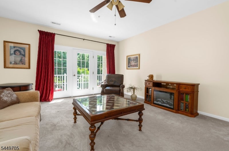 1215 Berry Farm Rd