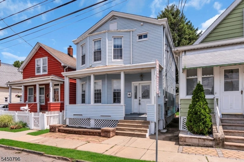 55 Maple Ave