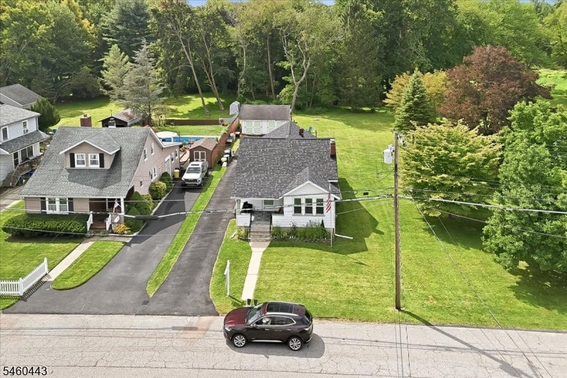 62 Ogden Ave