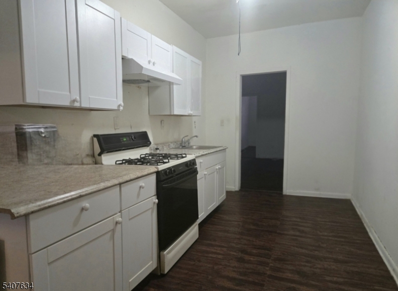 528 Valley Brook Ave