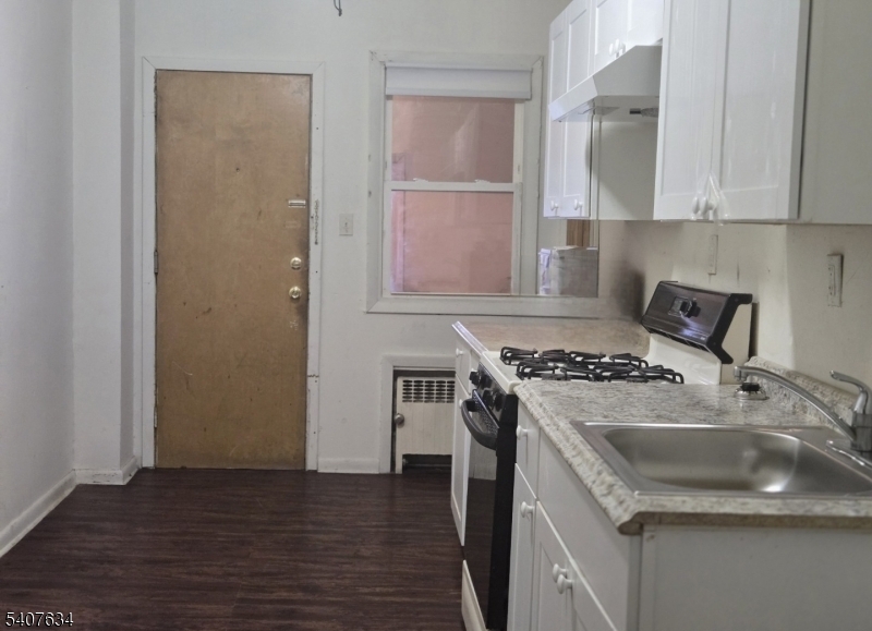 528 Valley Brook Ave