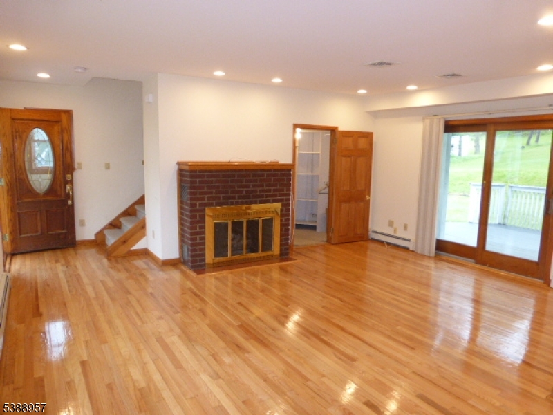 109 Pine Brook Rd