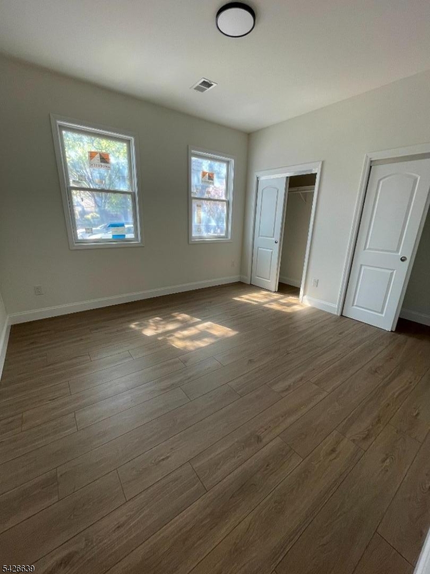 110-112 Gotthardt St 1