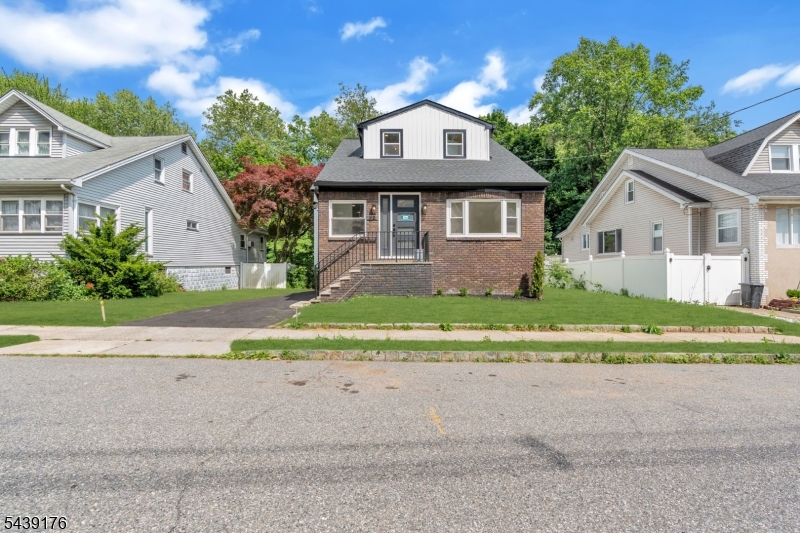 951 Grandview Ave