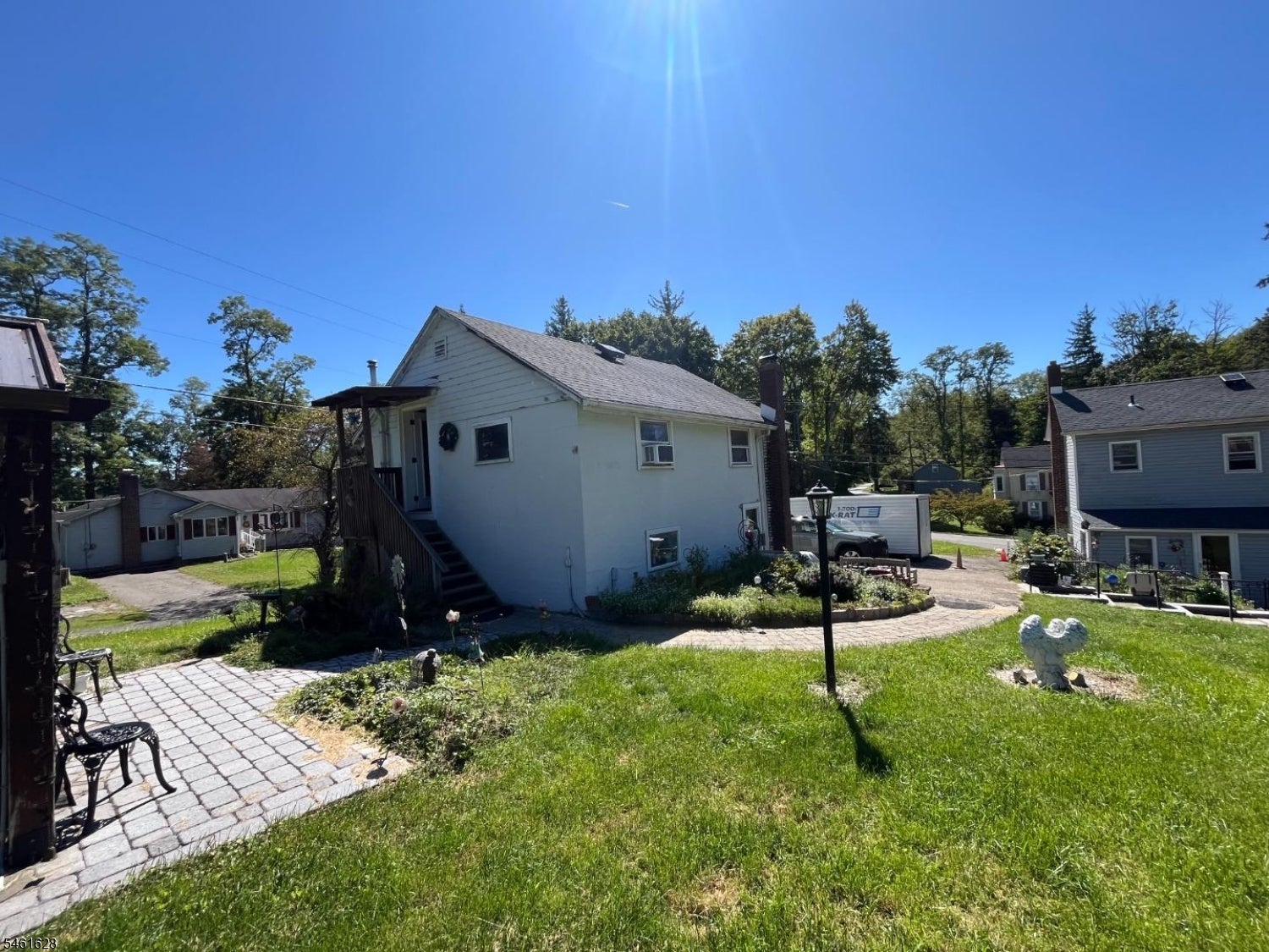 125 N Locust Lake Rd