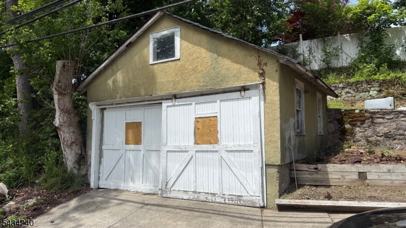 62 Madison St