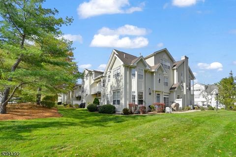 Photo of 76 Hancock Dr, Morris, NJ 07960 (MLS # 3995260)