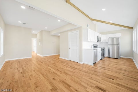 Photo for 532 Ringwood Ave B