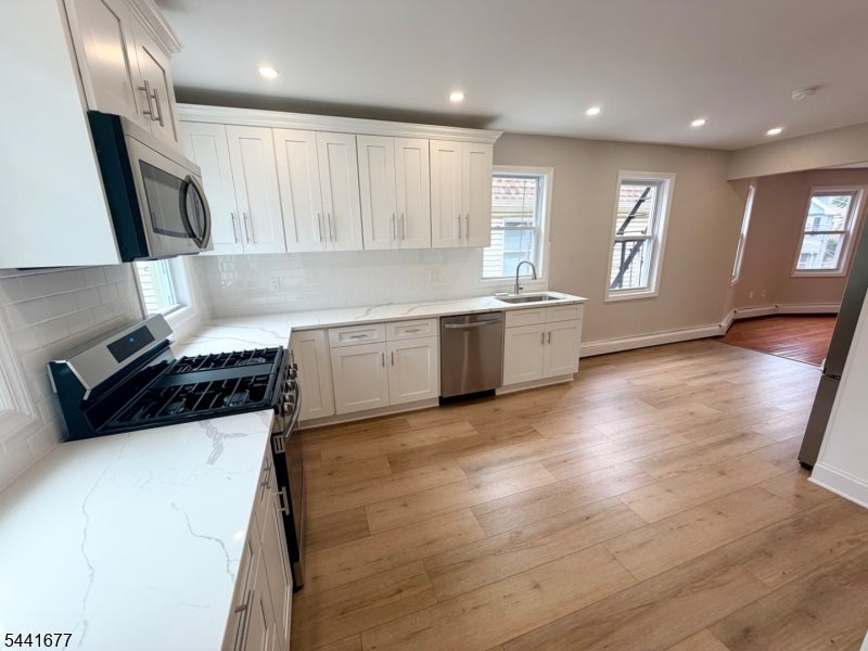 35 Apt2 Claremont Ave 2