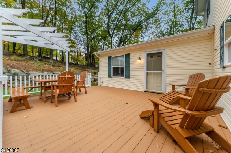 65 Summerfield Rd