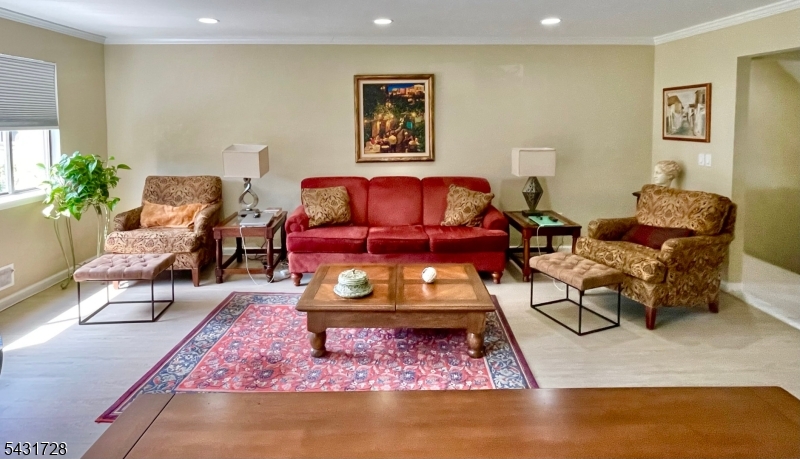 38 Park St. 10-C