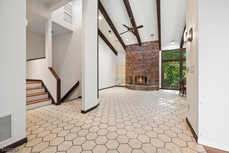 14 Sylvan Way