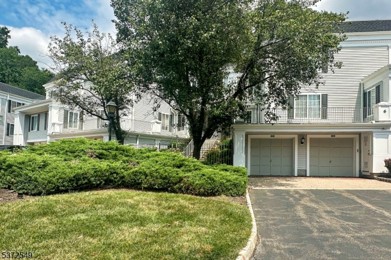 146 Riveredge Dr