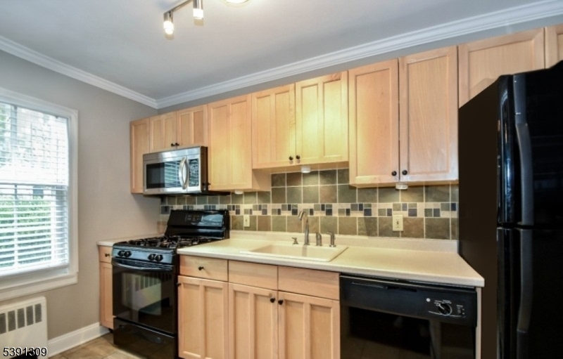 30 C Parkway Village C