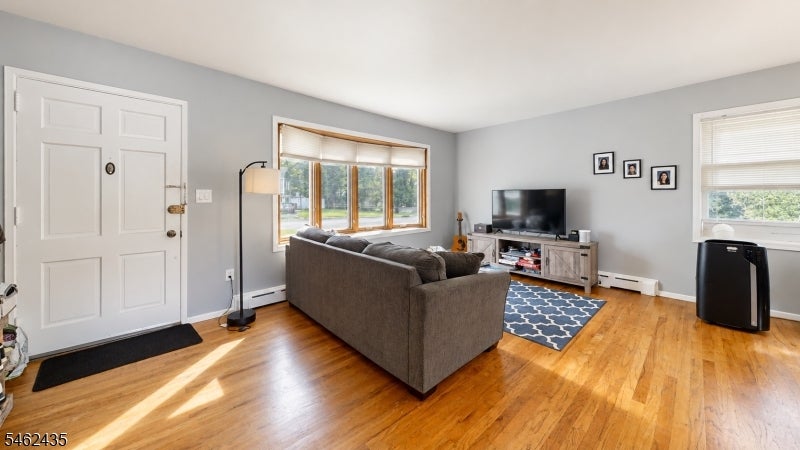 30 Pembrook Dr