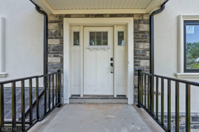 114 Whispering Hills Rd