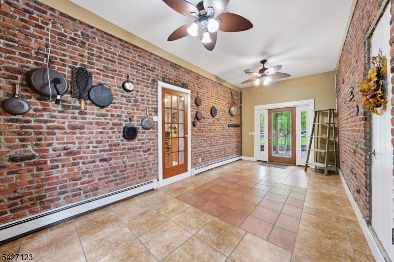 7 Oswego Ave