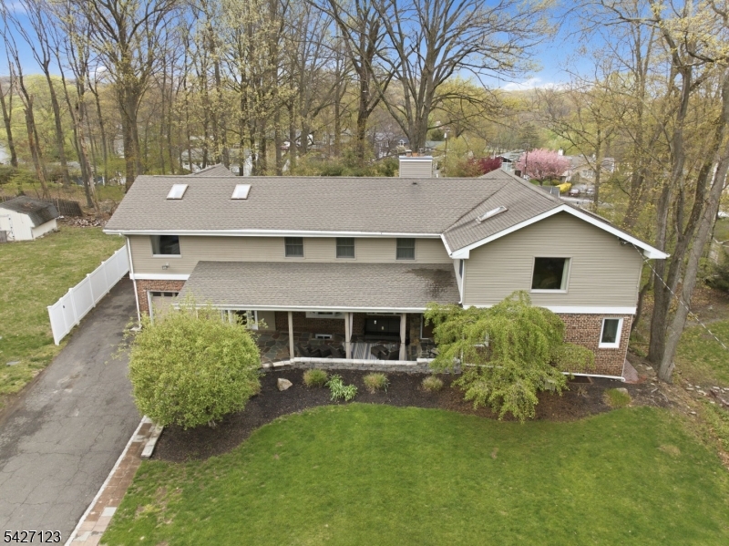 7 Oswego Ave