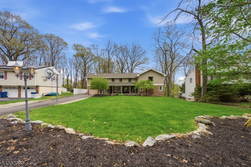 7 Oswego Ave