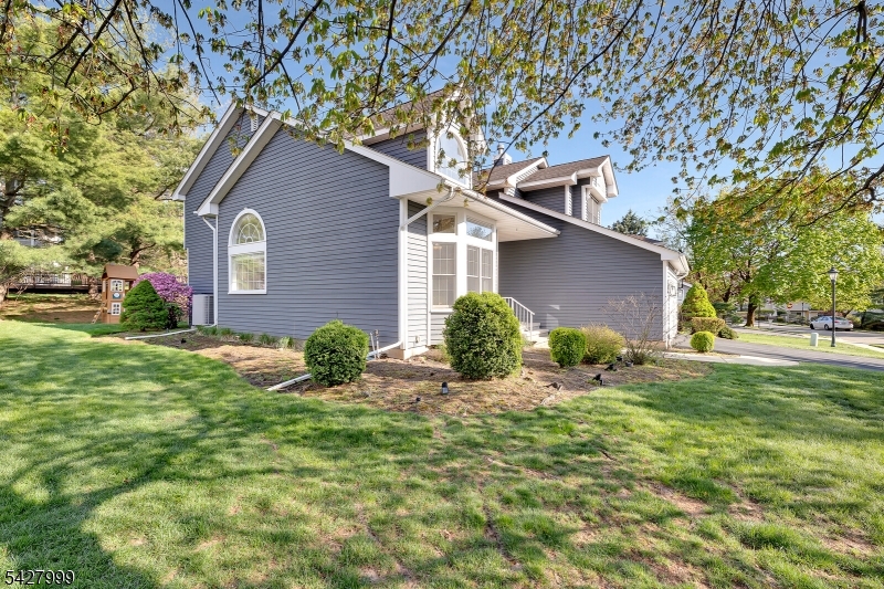 136 Autumn Ridge Rd