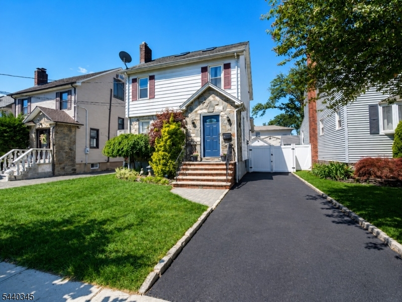 634 Sherman Ave
