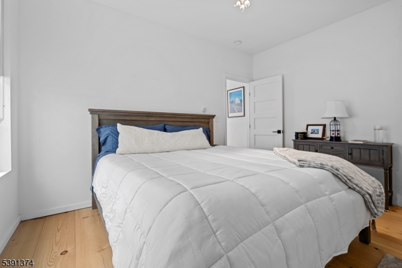 11 Washington St B