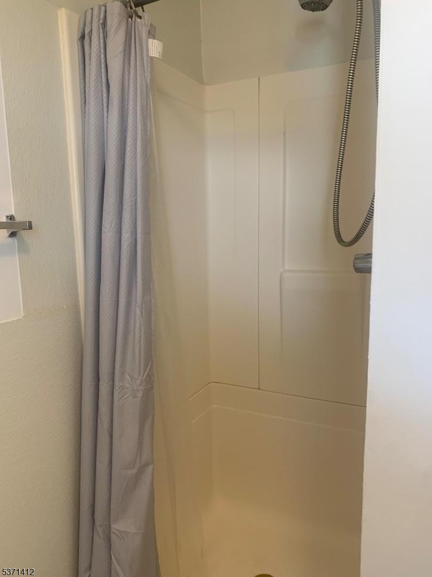 39B Dell Ave