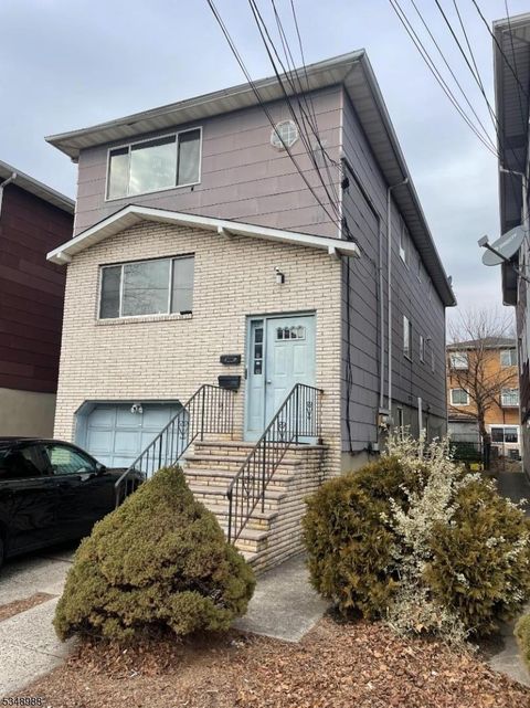 522 Cross St Harrison Town NJ 07029