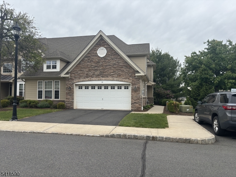 14 Fehervari Ct