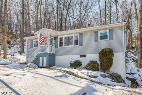 17 Valley View Rd Vernon Twp. NJ 07462