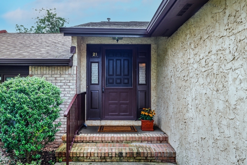 21 Teaberry Dr