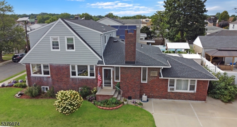 71 Mitchell St