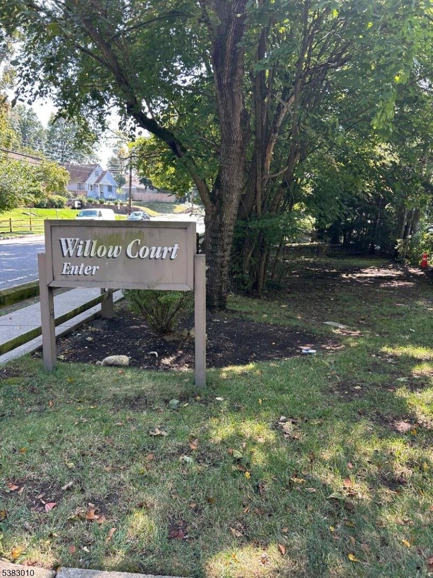 170 Knickerbocker Rd