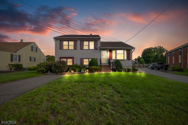 304 Maple Ave
