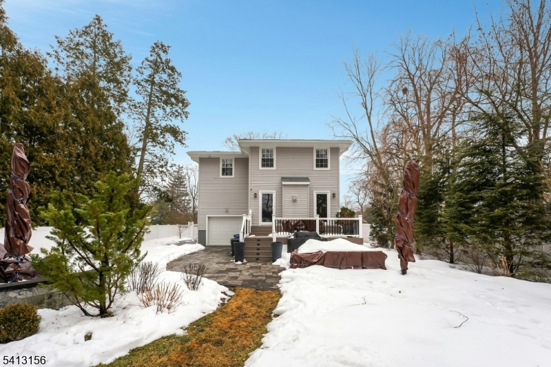 41 Fairview Ave