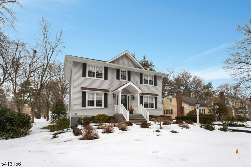 41 Fairview Ave
