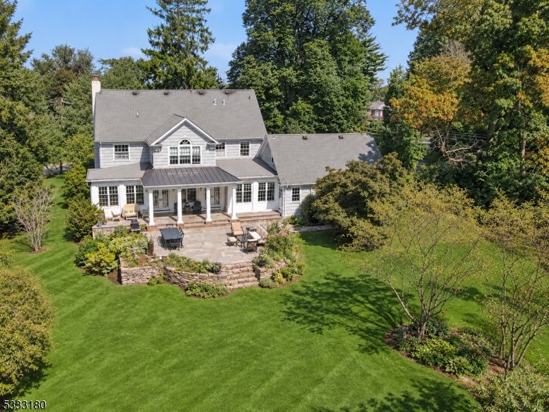 260 Woodland Rd