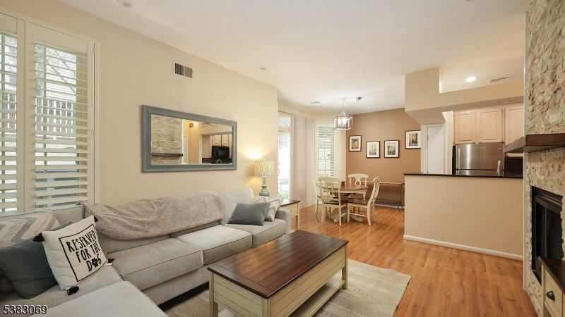 19 Quail Brook Court Condo