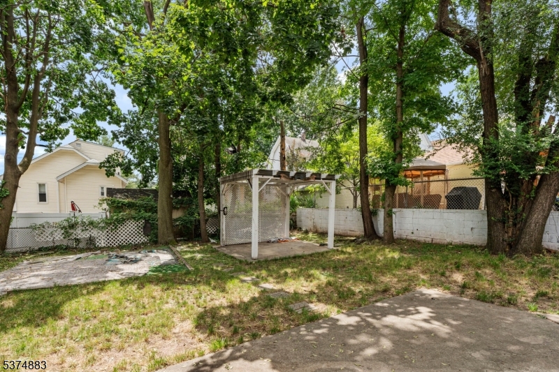 181 Brinkerhoff St