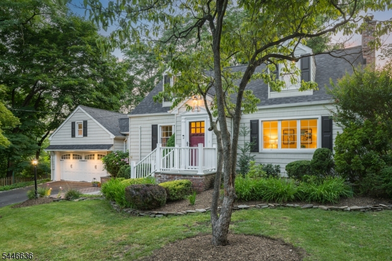 16 Sherman Pl