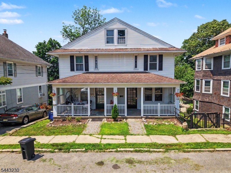 420 Hill St