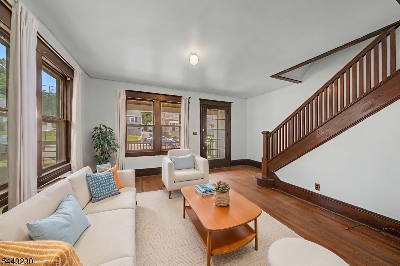 420 Hill St