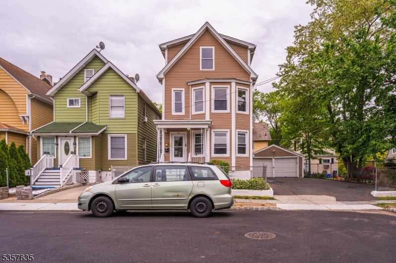 10 Westcott St