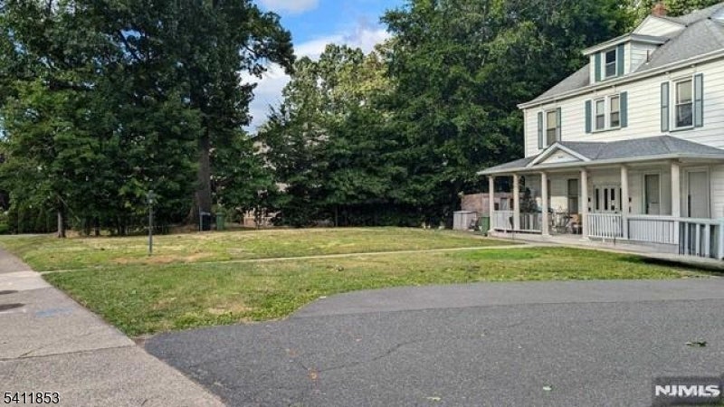 20 N Farview Ave