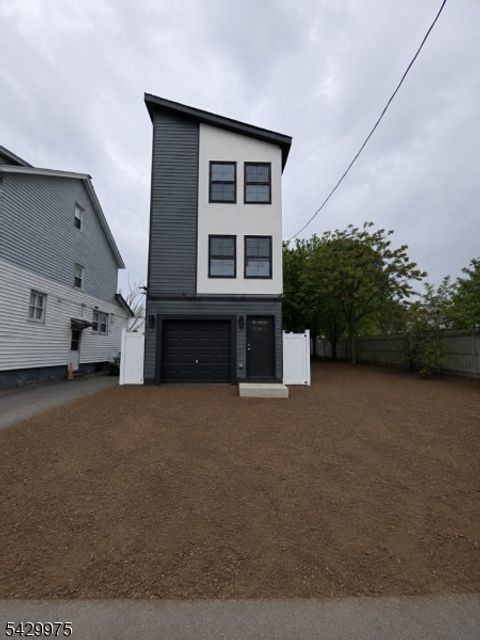 15 Chestnut Ave Irvington Twp. NJ 07111