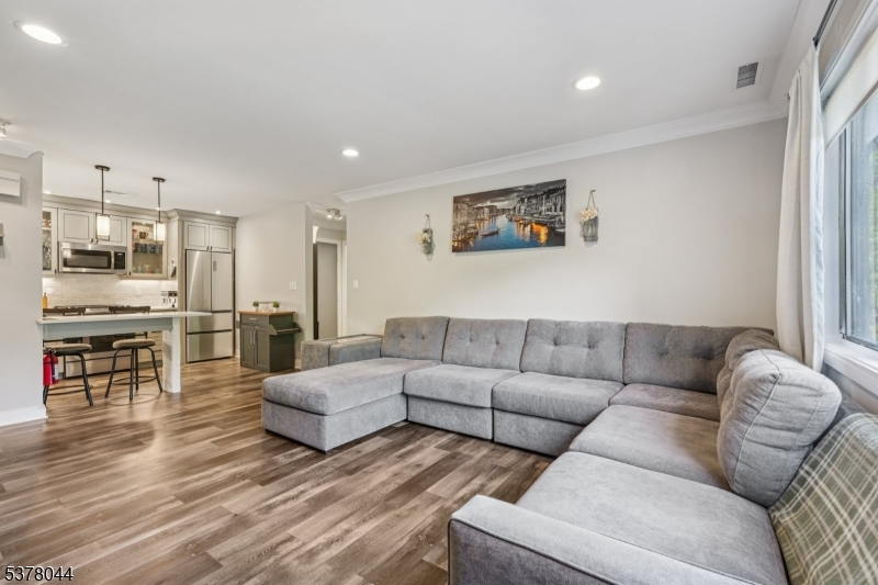 312 Cypress Ct
